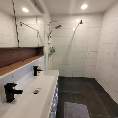 Apartment An Der Donau Krumnussbaum