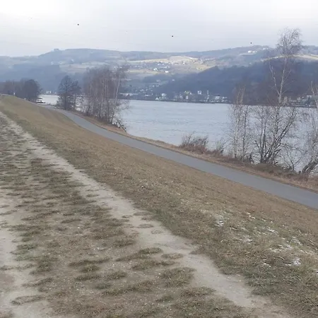 Krummnussbaum, Neu Und Grosszuegig Mit Direktem Donaublick Auf Maria Taferl Lägenhet Krumnussbaum